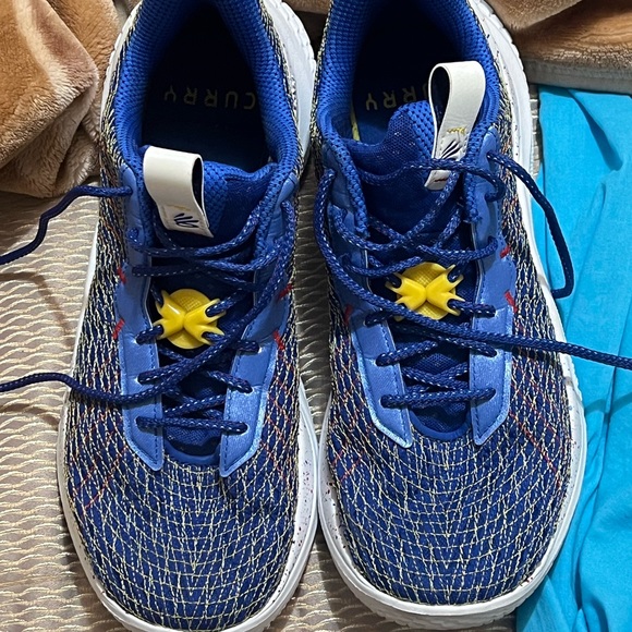 Stephen Curry’s 9s Size 13 - Picture 2 of 2